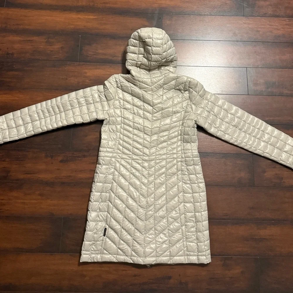 Women's The North Face TNF Thermoball Eco Silver Gray Parka Puffer Jacket Sz M - Picture 8 of 8